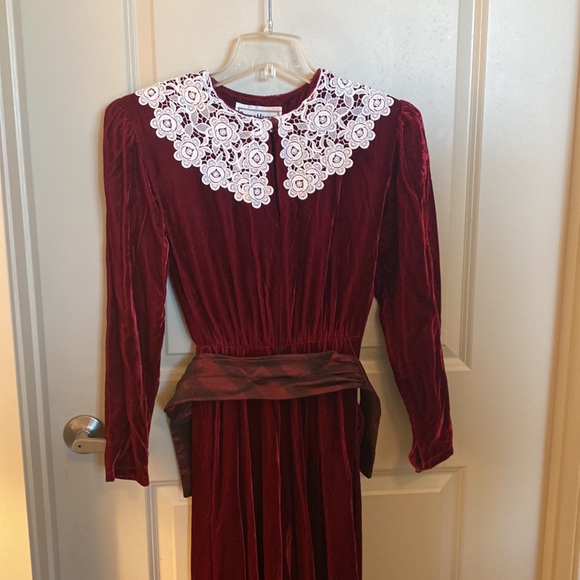 Vintage 1987 holiday dress - Picture 2 of 14